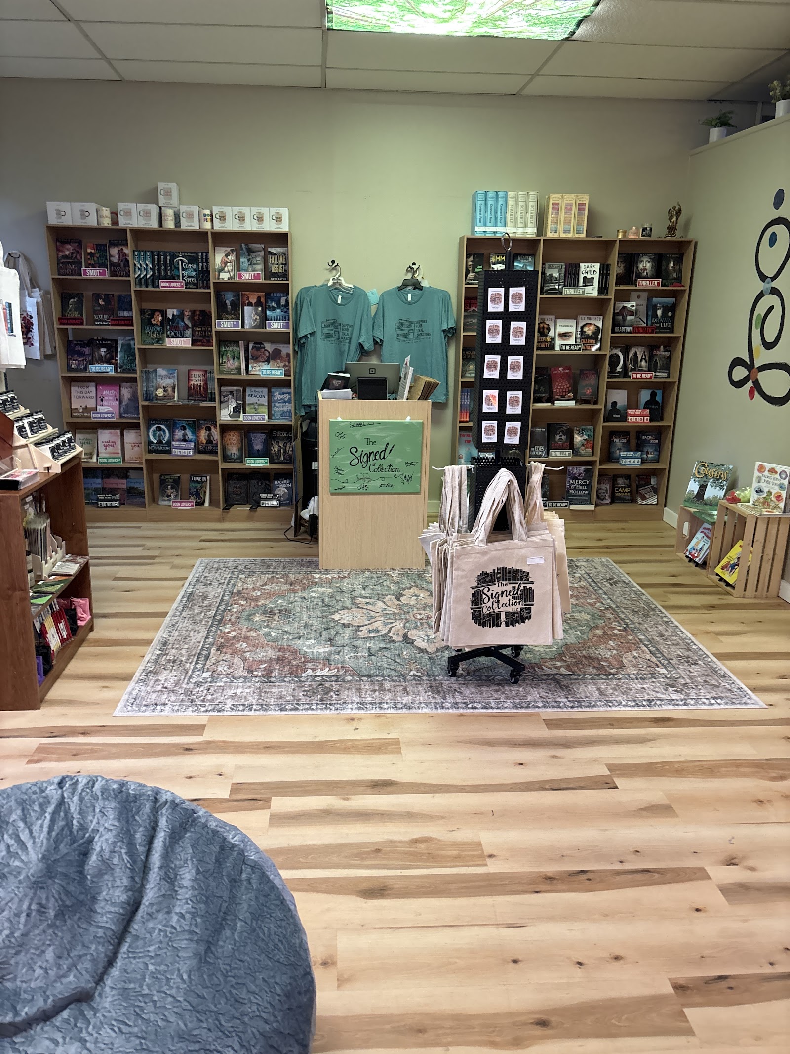 Photo of The Signed Collection LLC
