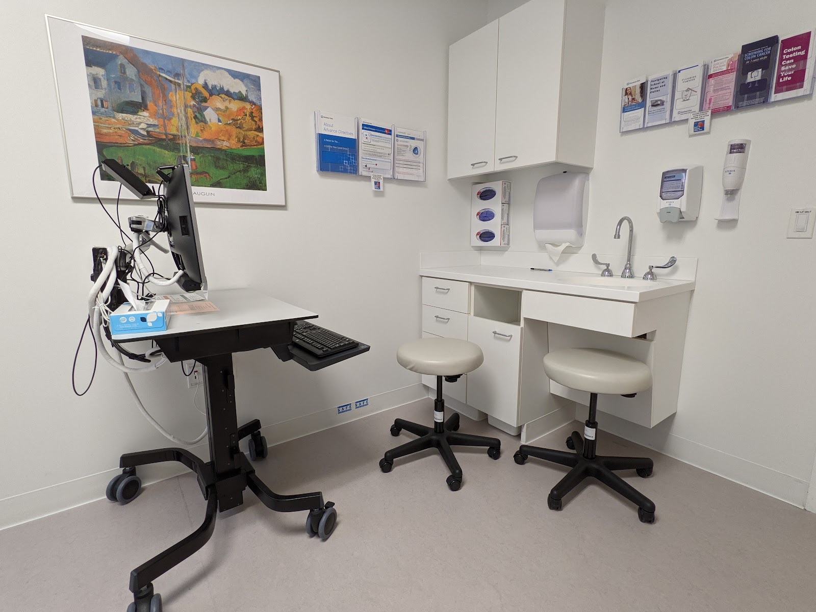 Photo of Cleveland Clinic - Lakewood Family Health Center