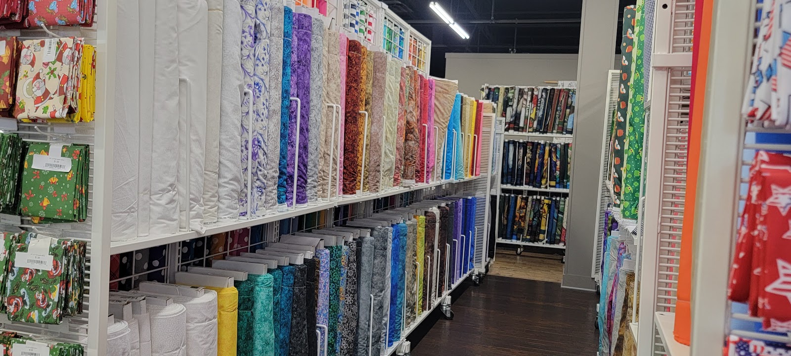 Danny's Fabric & Yarn photo 3