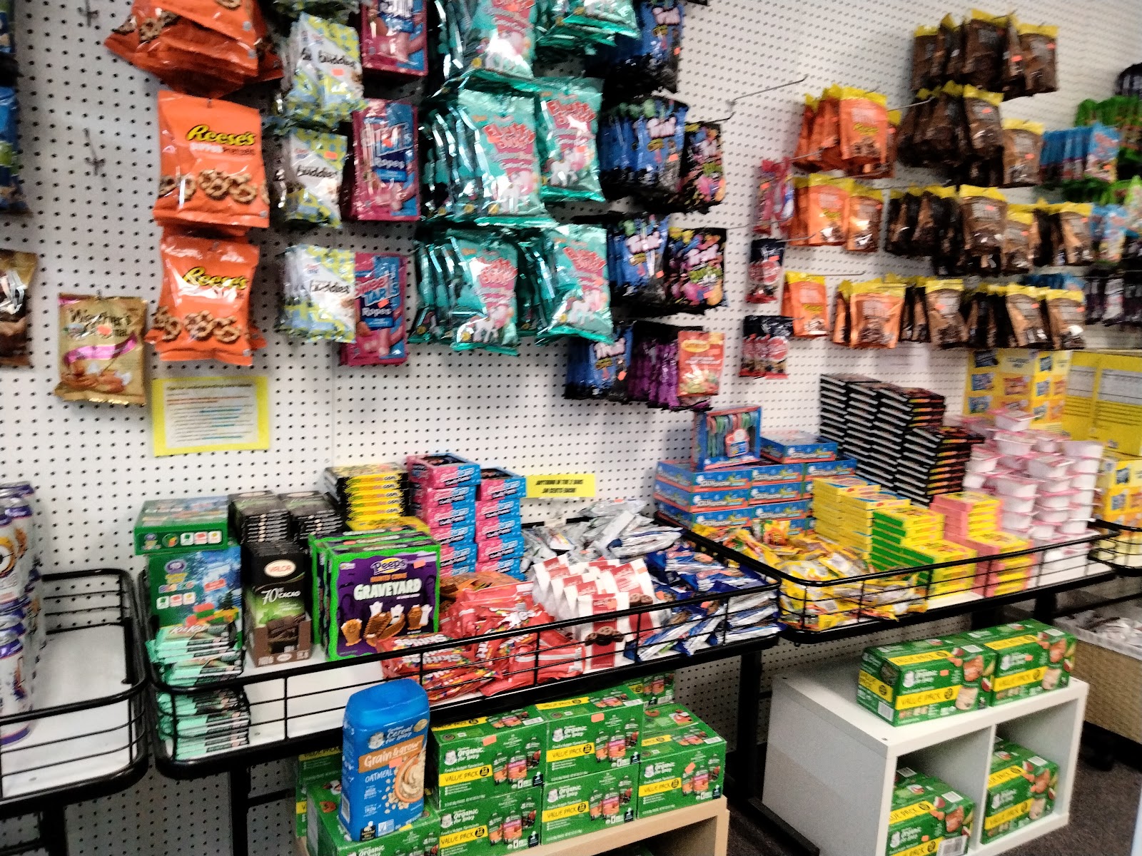 Photo of B&C Discount Outlet