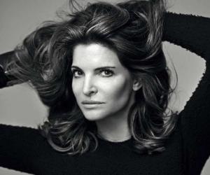 What Stephanie Seymour looks like today | News Break